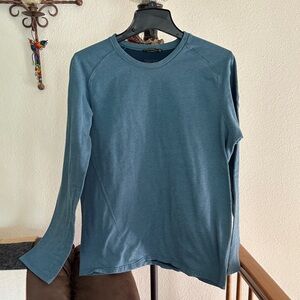 Mountain Hardwear Men's Teal Long Sleeve Shirt
